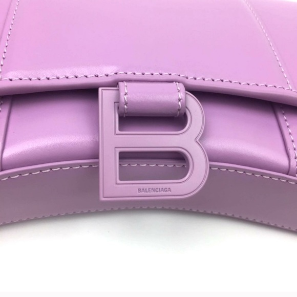 Balenciaga Hourglass Leather Wallet-On-Chain Authentic Like-New - Picture 13 of 16